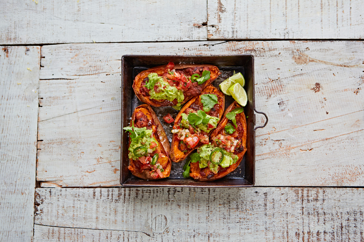 Veggie_chilli_guacamole_salsa_sweetpotato_skins_16299_preview