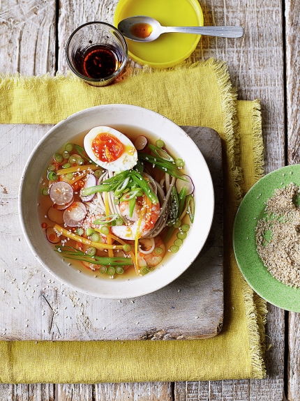 Clear Asian noodle soup