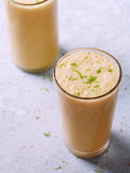 Homemade breakfast smoothie