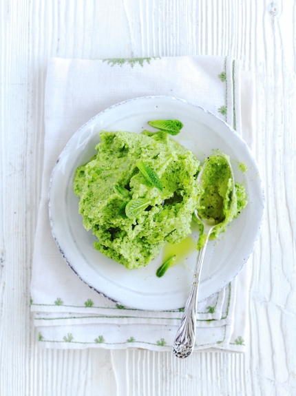 Easy dips - broad bean