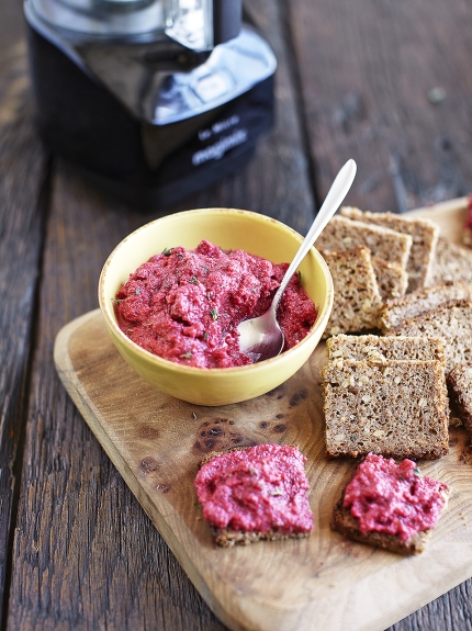 Easy dips – beetroot