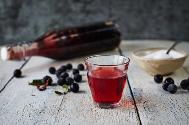 How To Make Sloe Gin >> It S Time To Make Your Sloe Gin Jamie Oliver How To Make Sloe Gin >> It S Time To Make Your Sloe Gin Jamie Oliver