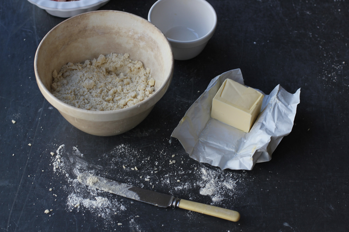 Best ever rhubarb crumble recipe Jamie Oliver Features