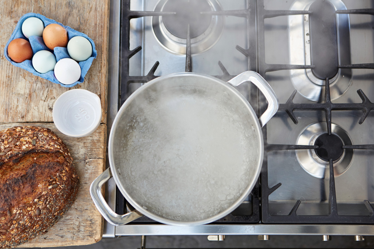 Image of boiling water on the hob