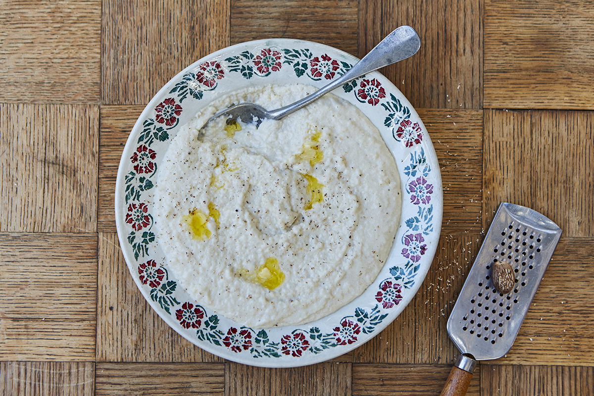 How to make bread sauce Features Jamie Oliver