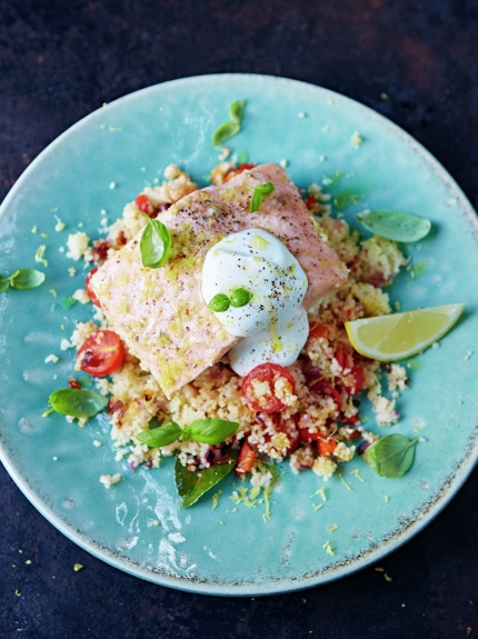 Speedy steamed salmon