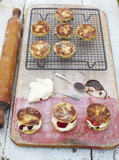 Welsh Cakes Recipe Jamie Oliver Welsh Cakes Recipe Jamie Oliver