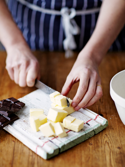 Image of butter and chocolate being cubbed