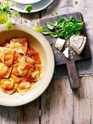 Wholewheat Ravioli With Courgette Flowers And Ricotta Pasta Recipes Jamie Magazine