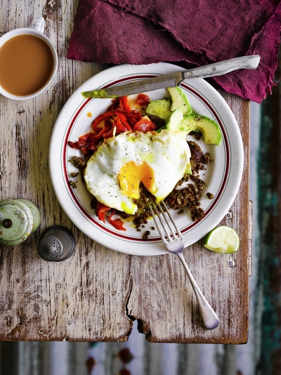 Refried lentils with eggs & salsa