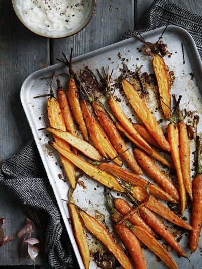 Carrots with garlic yoghurt